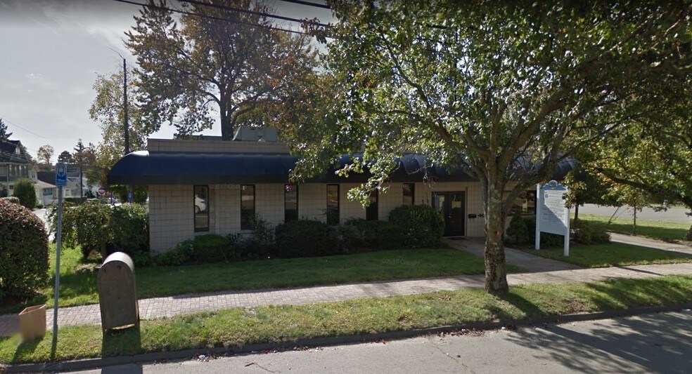 491 Main St, Branford, CT à vendre - Photo du bâtiment - Image 3 de 10