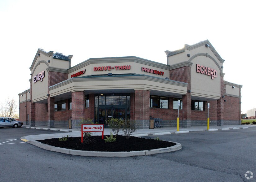 2 Spencerport Rd, Rochester, NY for lease - Primary Photo - Image 1 of 2