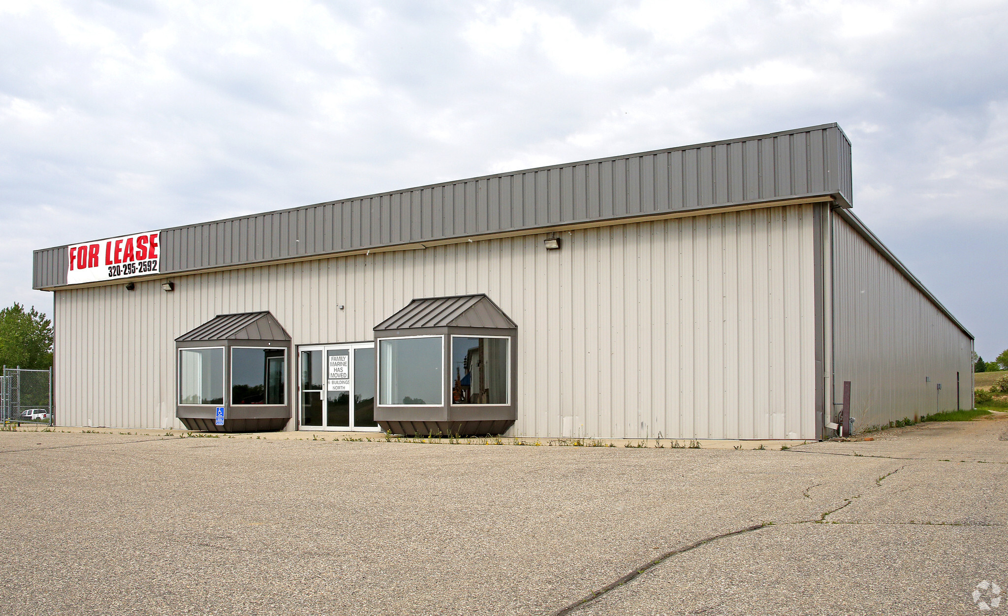 4650 Highway 71 NE, Willmar, MN à vendre Photo principale- Image 1 de 1