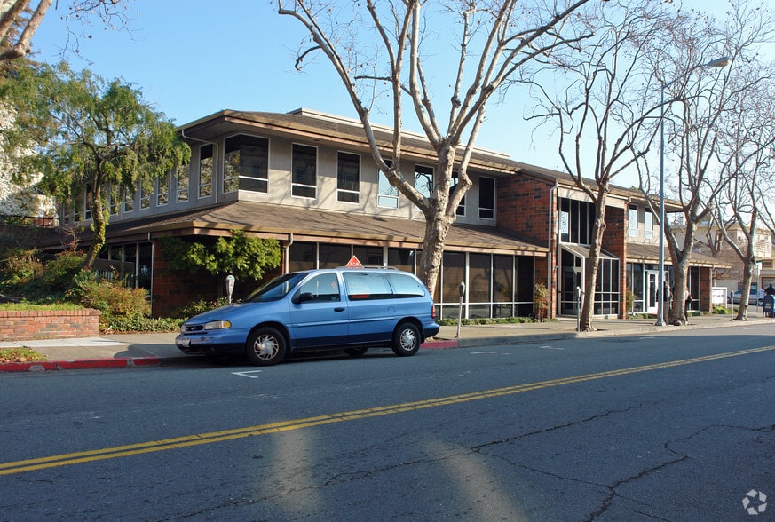 900 5th Ave, San Rafael, CA for lease - Building Photo - Image 2 of 15