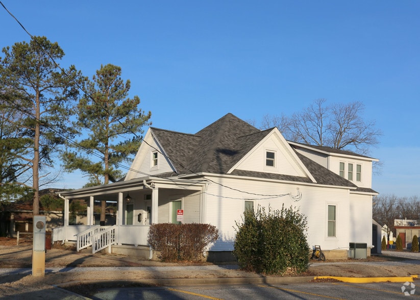 1103 W Elm St, Rogers, AR for lease - Building Photo - Image 3 of 3