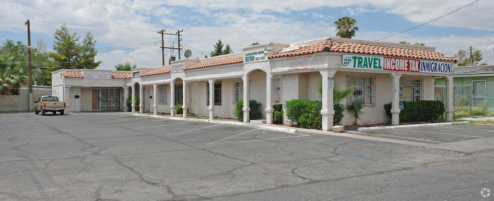 1924-1928 E Charleston Blvd, Las Vegas, NV à vendre - Photo principale - Image 1 de 1