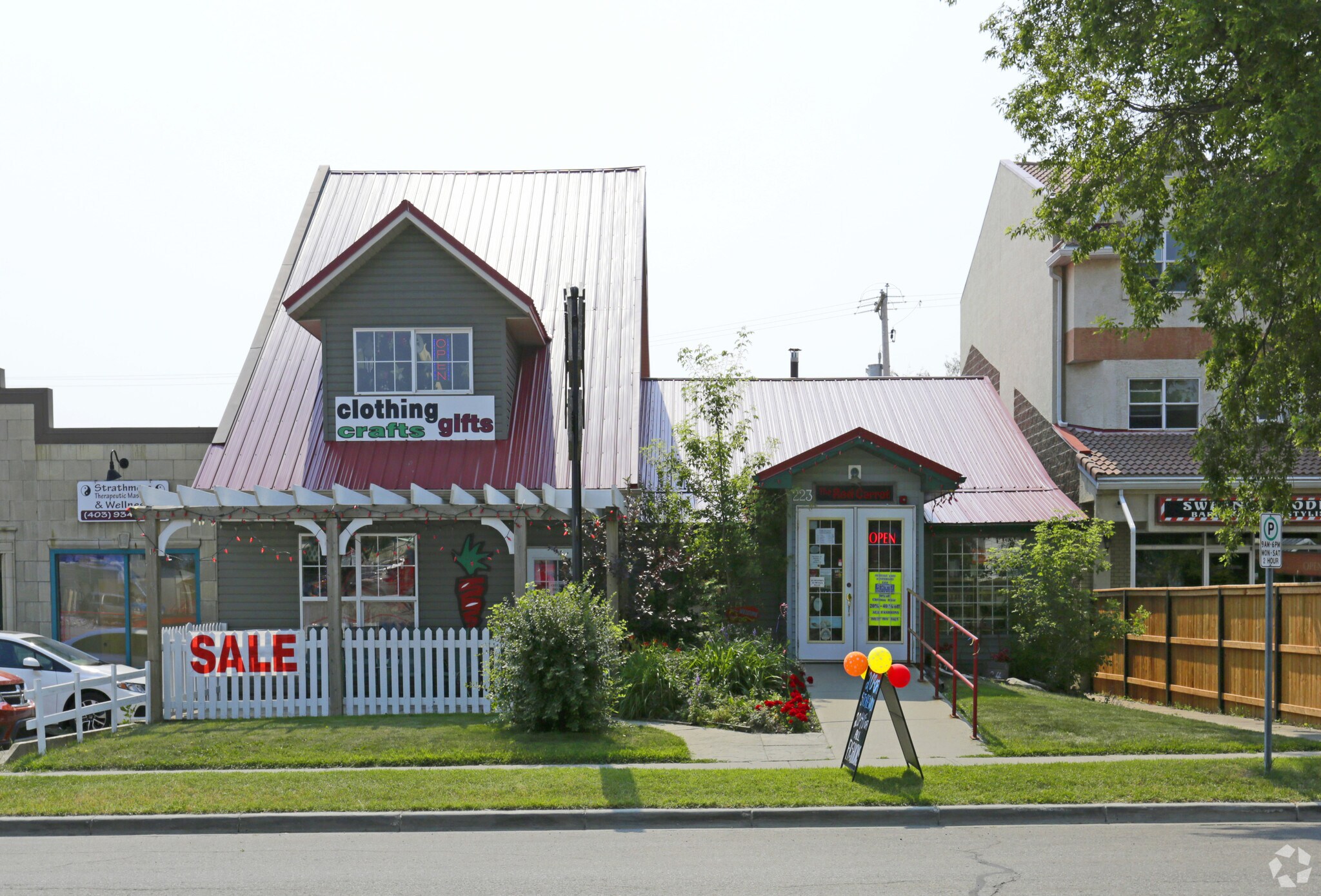 223 3rd Ave, Strathmore, AB for sale Primary Photo- Image 1 of 1