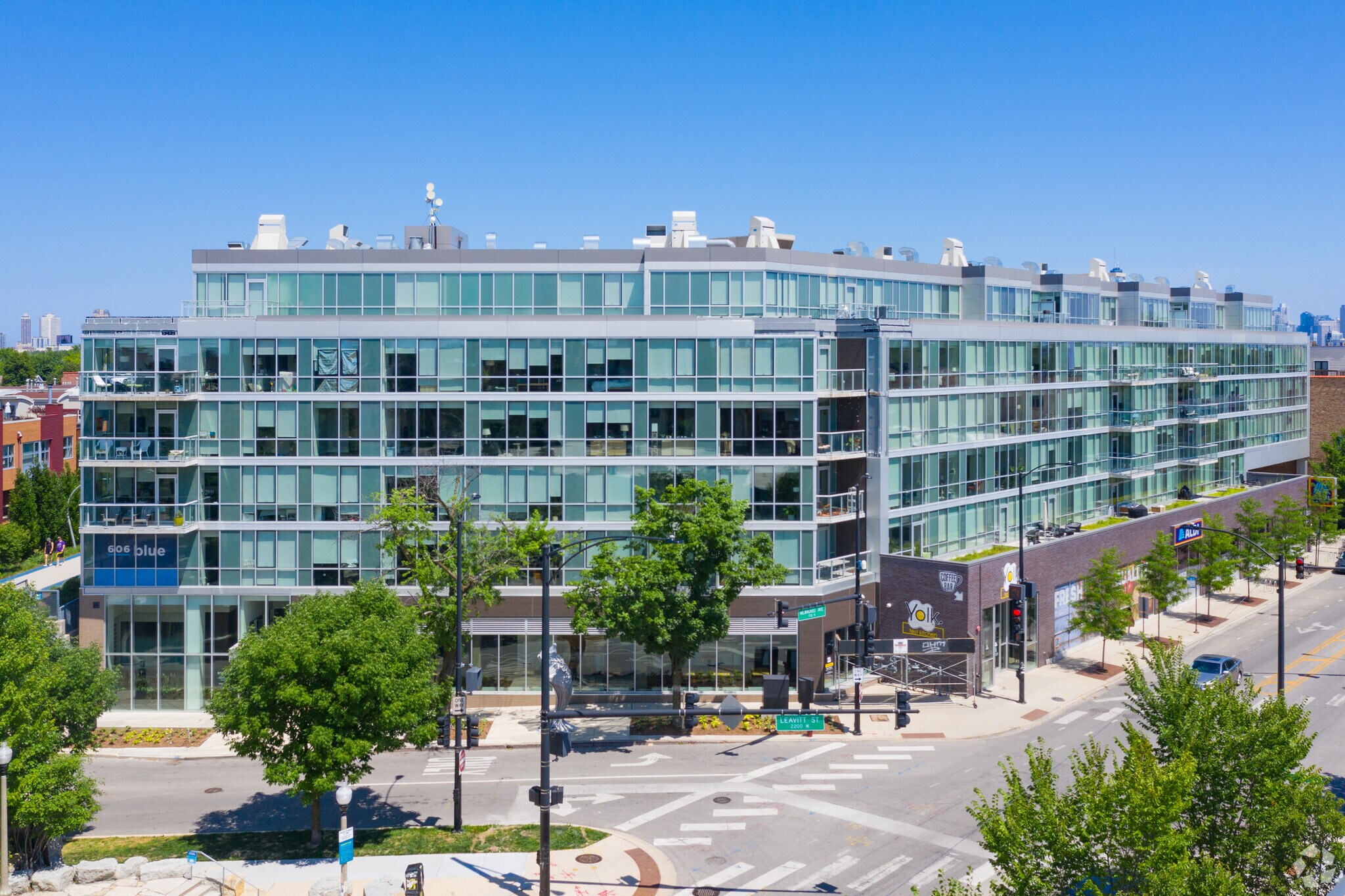 1743 N Leavitt St, Chicago, IL for lease Building Photo- Image 1 of 147