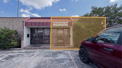 2435-2441 Boardwalk St, San Antonio, TX for lease Interior Photo- Image 2 of 2