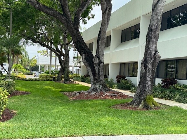 4360 Northlake Blvd, Palm Beach Gardens, FL à louer - Photo du bâtiment - Image 3 de 7