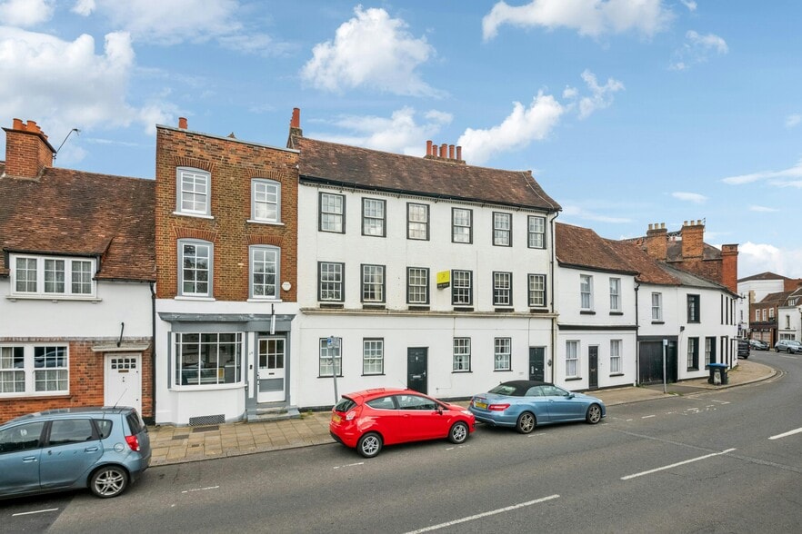 26 Windsor St, Chertsey for lease - Building Photo - Image 2 of 14