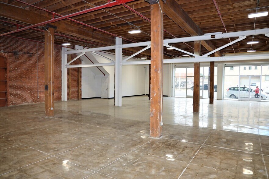 1500 S Central Ave, Los Angeles, CA à louer - Photo du bâtiment - Image 3 de 8