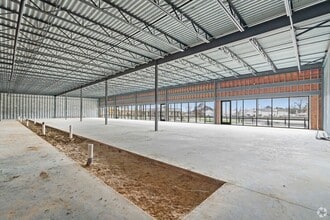 2406 Main St, Waller, TX for lease Interior Photo- Image 1 of 3