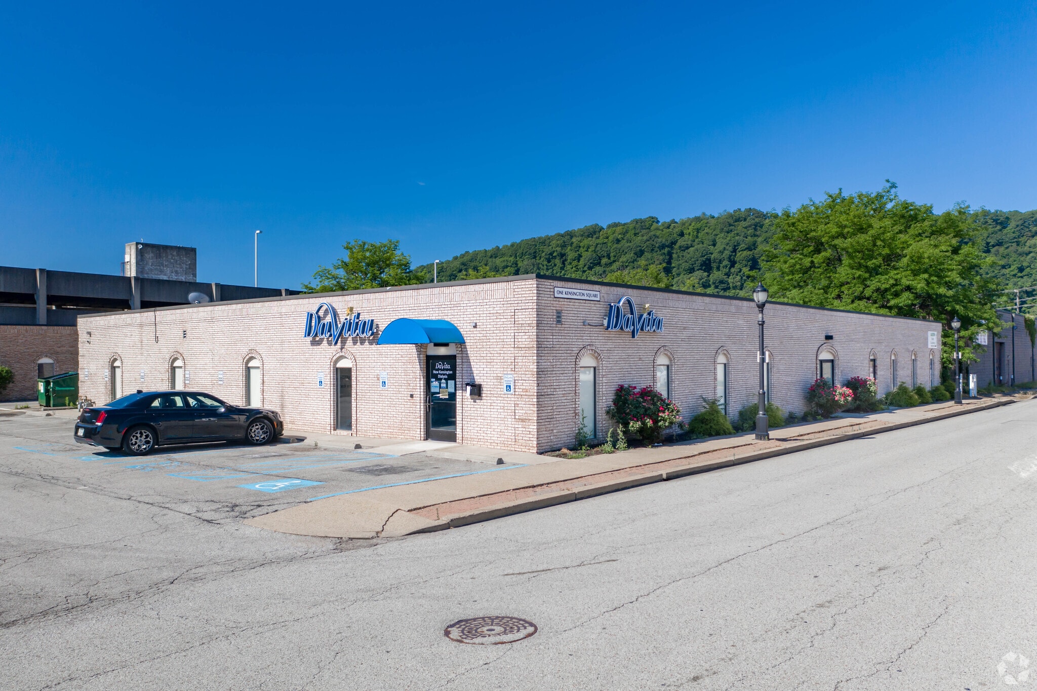 1 Kensington Sq, New Kensington, PA for lease Primary Photo- Image 1 of 2
