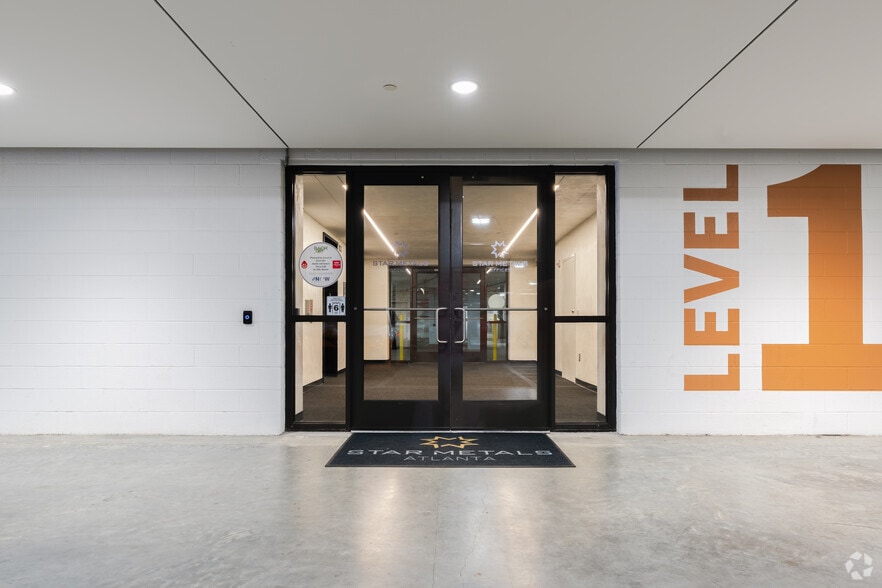 1055 Howell Mill Rd, Atlanta, GA for lease - Interior Photo - Image 3 of 23