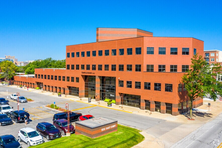 500 E Court Ave, Des Moines, IA à louer - Photo du bâtiment - Image 1 de 6