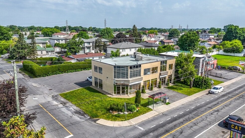 5687 Av Auteuil, Brossard, QC à louer - Photo du bâtiment - Image 1 de 17