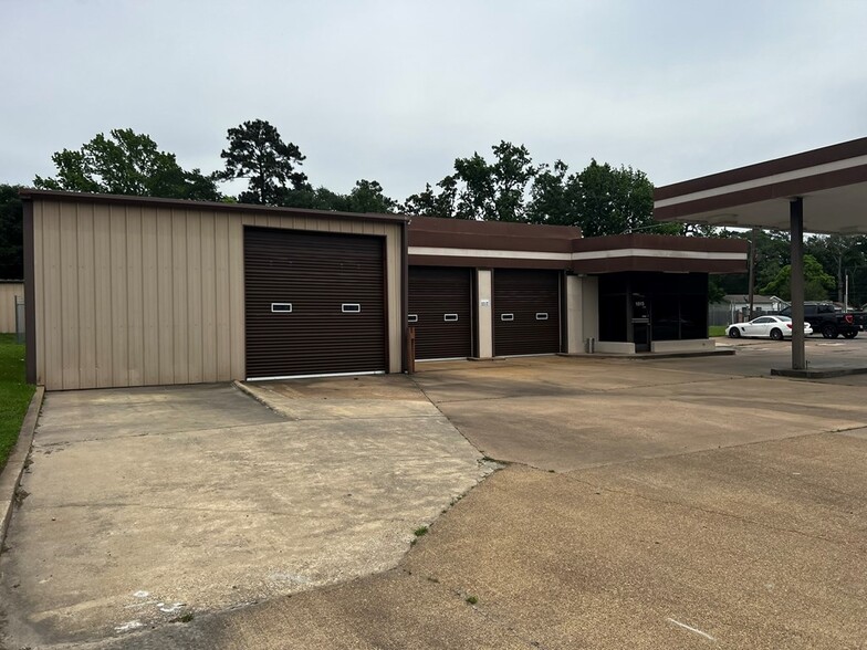 1015 E Denman Ave, Lufkin, TX à vendre - Photo du bâtiment - Image 3 de 17