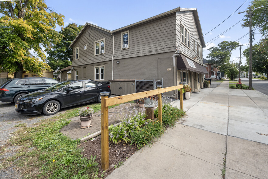 415-417 Hawley Ave, Syracuse, NY à vendre - Photo du bâtiment - Image 3 de 45