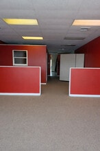 4100 E Bay Dr, Clearwater, FL à louer Photo intérieure- Image 1 de 1