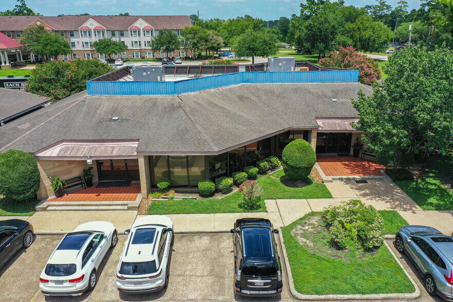 14411 Cornerstone Village Dr, Houston, TX à vendre - Photo du bâtiment - Image 2 de 25