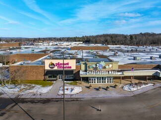 Plus de détails pour 318 E Fairmount Ave, Lakewood, NY - Commerce de détail à louer