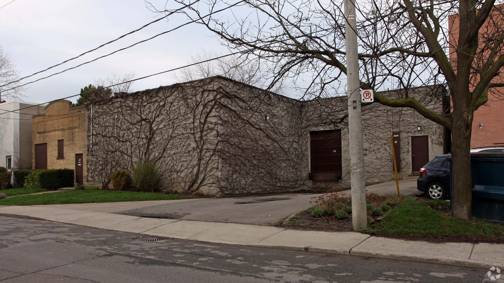 24 Mcgee St, Toronto, ON for lease Primary Photo- Image 1 of 3