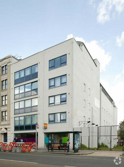 250-252 Goswell Rd, London for lease - Building Photo - Image 2 of 7