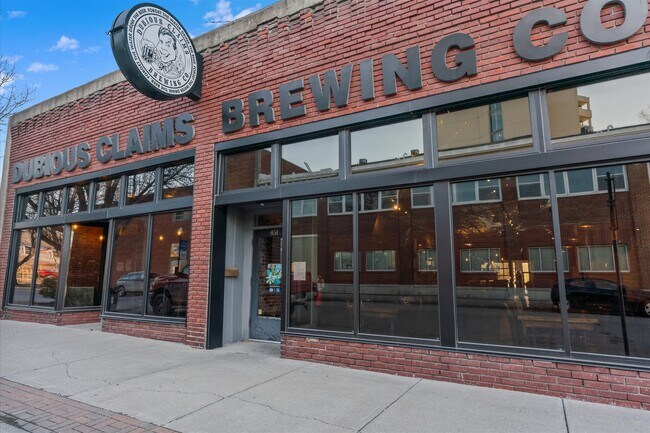 Plus de détails pour 451 S Thompson Ave, Excelsior Springs, MO - Commerce de détail à vendre