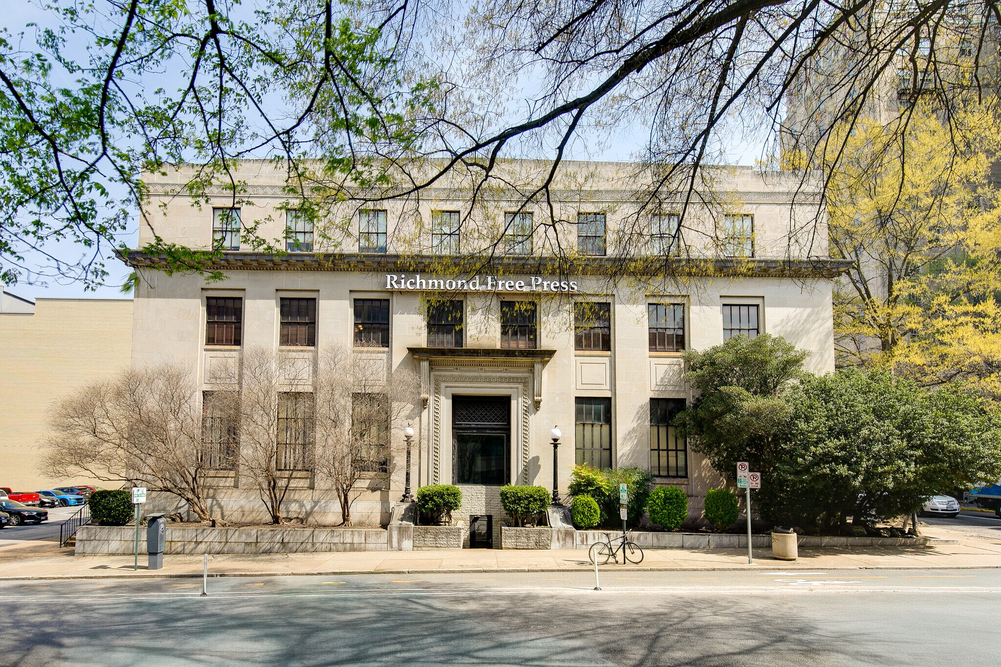 422 E Franklin St, Richmond, VA for lease Building Photo- Image 1 of 5