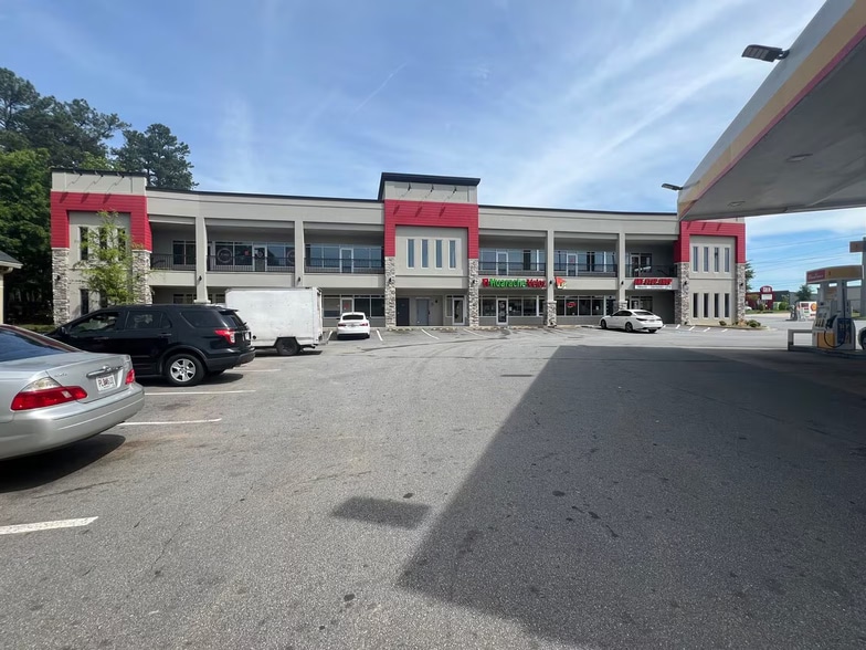6405B Peachtree Industrial Blvd, Peachtree Corners, GA for lease - Building Photo - Image 2 of 4