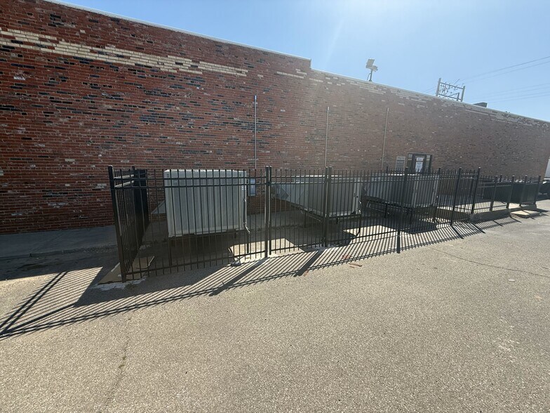 1107 Main St, Woodward, OK à vendre - Photo du bâtiment - Image 2 de 19