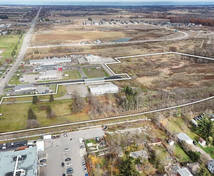 192 Argyle St N, Caledonia, ON à vendre - Photo du bâtiment - Image 3 de 10