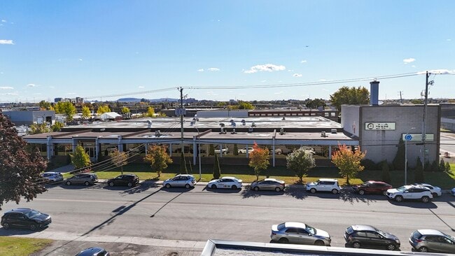 Plus de détails pour 9700 Boul Parkway, Montréal, QC - Industriel à vendre