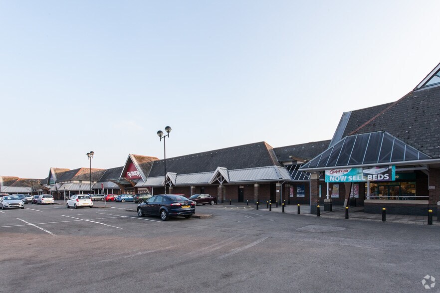 Cardiff Gate Retail Park, Cardiff à louer - Photo du bâtiment - Image 2 de 7