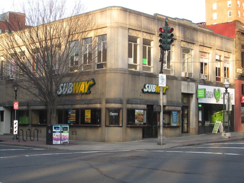 926 Chapel St, New Haven, CT for lease - Building Photo - Image 3 of 4