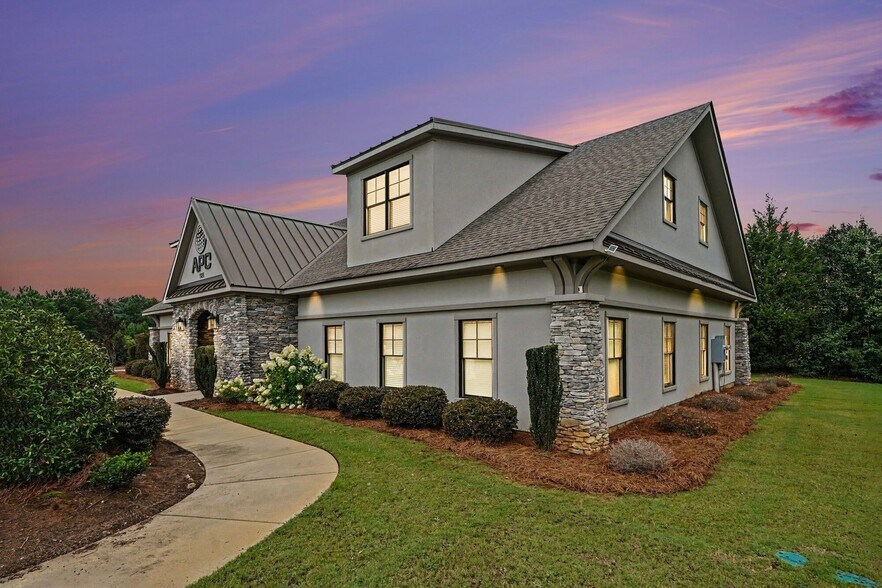 132 Byrd Way, Warner Robins, GA à vendre - Photo principale - Image 1 de 3