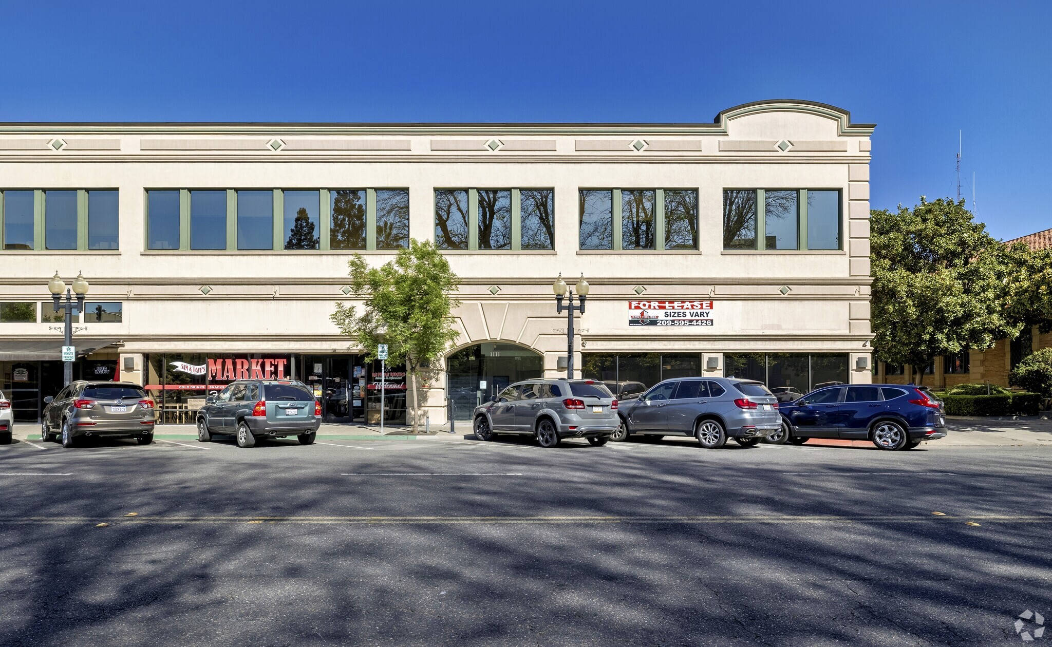 1111-1115 I St, Modesto, CA for lease Building Photo- Image 1 of 14