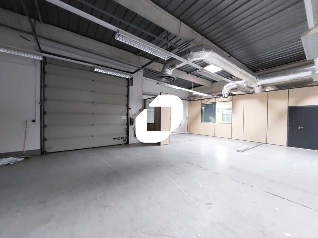 16 Avenue Jean D'Alembert, Trappes for sale Interior Photo- Image 1 of 11