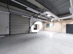 16 Avenue Jean D'Alembert, Trappes for sale Interior Photo- Image 1 of 11