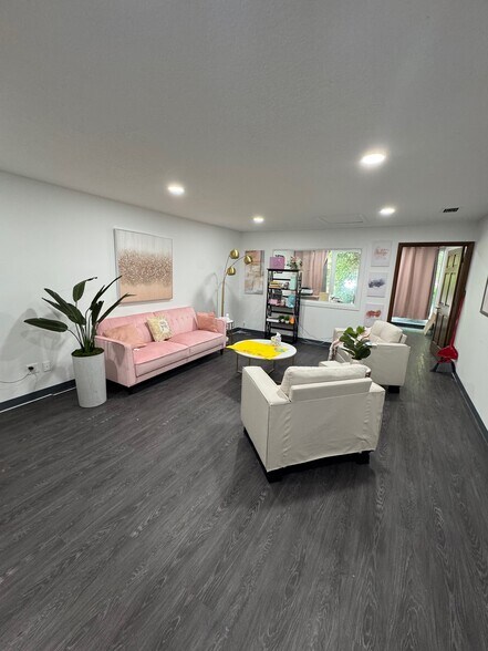 1406 Kingsley Ave, Orange Park, FL à louer - Photo du bâtiment - Image 2 de 18