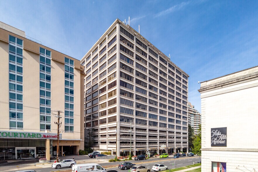 5530 Wisconsin Ave, Chevy Chase, MD à louer - Photo du bâtiment - Image 3 de 5