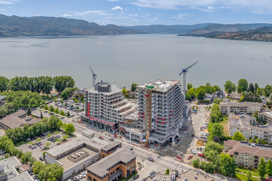 3300 - 3340 Lakeshore rd, Kelowna, BC à louer - Photo de construction - Image 3 de 6