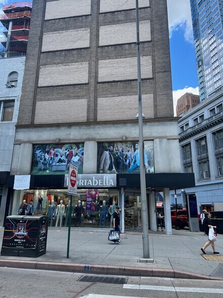 469 Fulton St, Brooklyn, NY for lease - Building Photo - Image 1 of 3