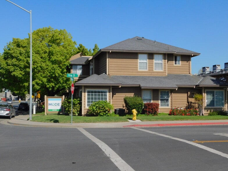 8290 Brentwood Blvd, Brentwood, CA for lease - Building Photo - Image 1 of 4