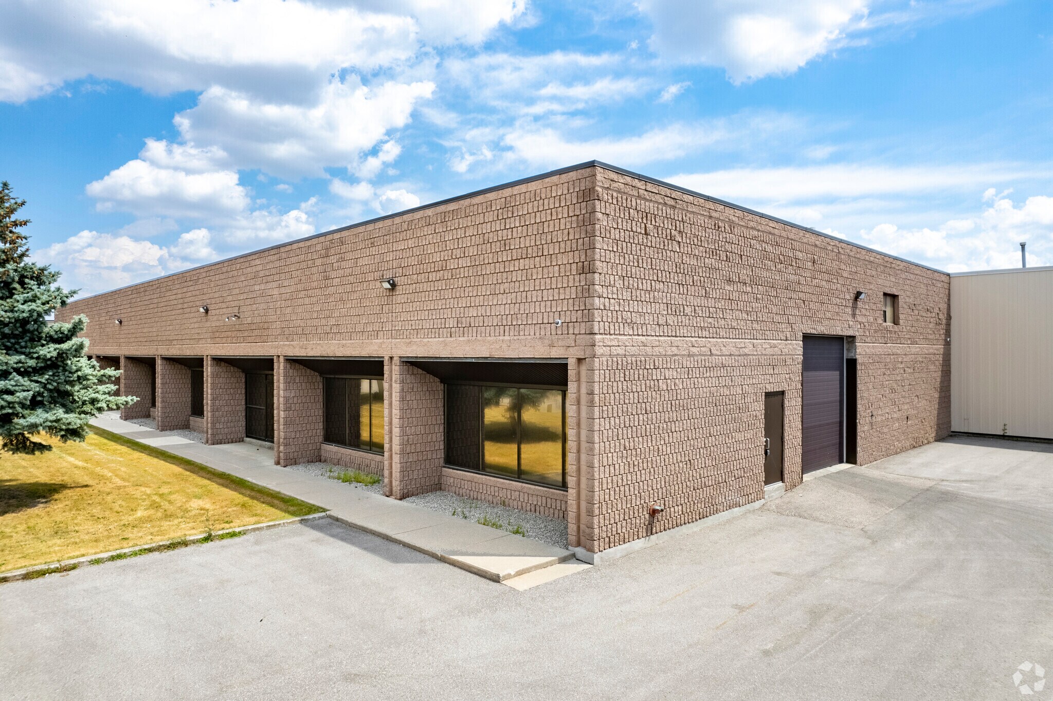 29-51 Vinyl Ct, Vaughan, ON for sale Primary Photo- Image 1 of 1