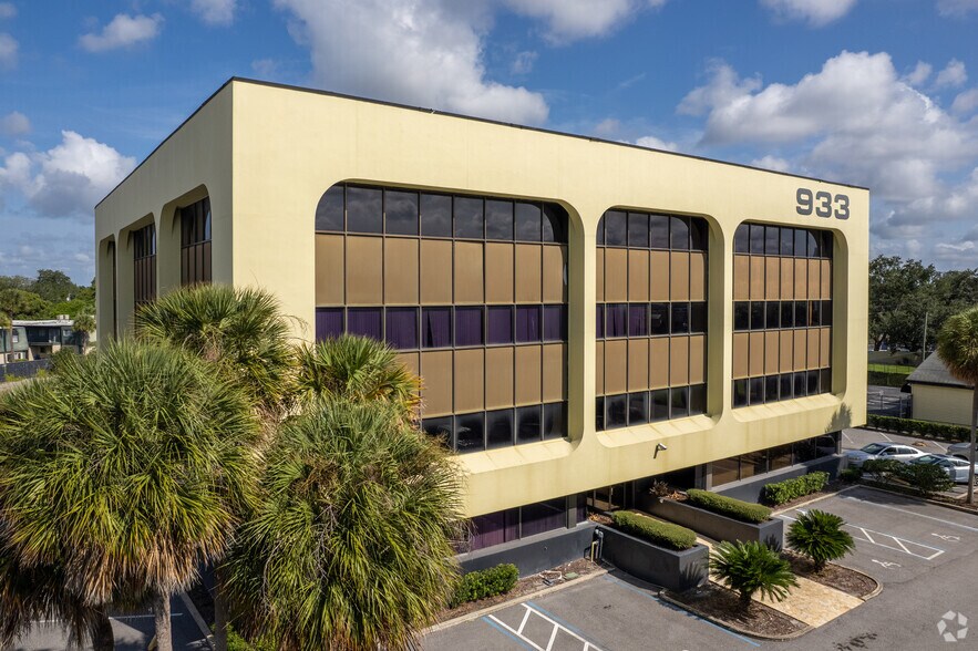 933 Lee Rd, Orlando, FL à louer - Photo du bâtiment - Image 2 de 5