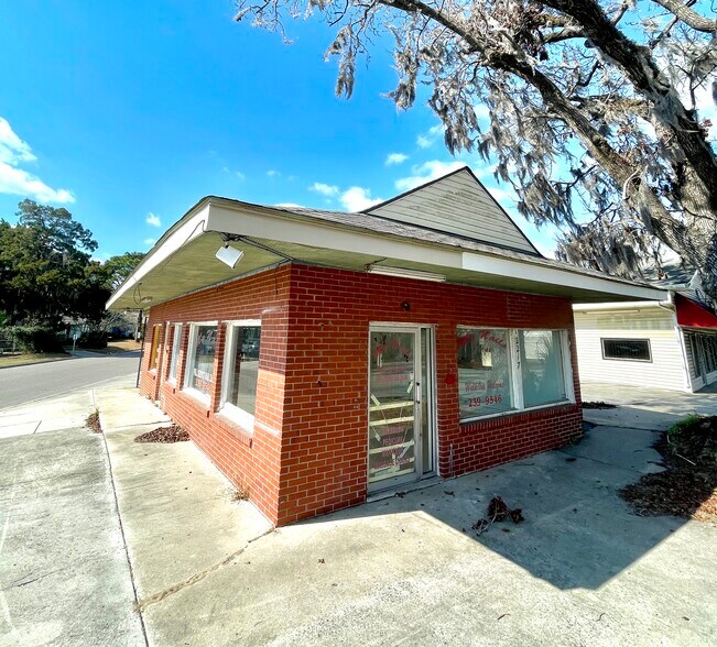 2217 Skidaway Rd, Savannah, GA à louer - Photo du bâtiment - Image 2 de 5