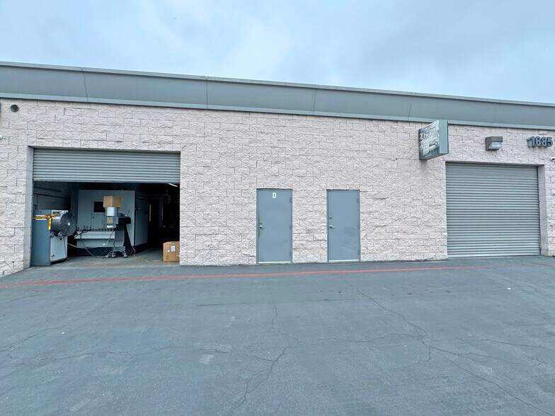 1685 Arrow Rt, Upland, CA à vendre - Photo du bâtiment - Image 2 de 14