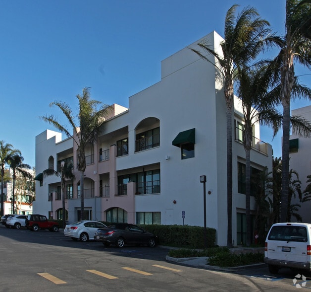 3655 Alamo St, Simi Valley, CA for lease - Primary Photo - Image 1 of 10