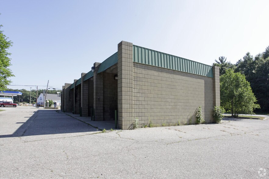 1671 E River Rd, Muskegon, MI à vendre - Photo du bâtiment - Image 3 de 9
