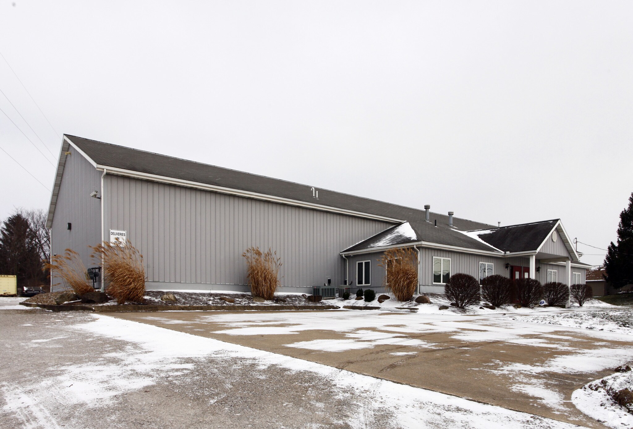 745 Marks Rd, Brunswick, OH à louer Photo principale- Image 1 de 2