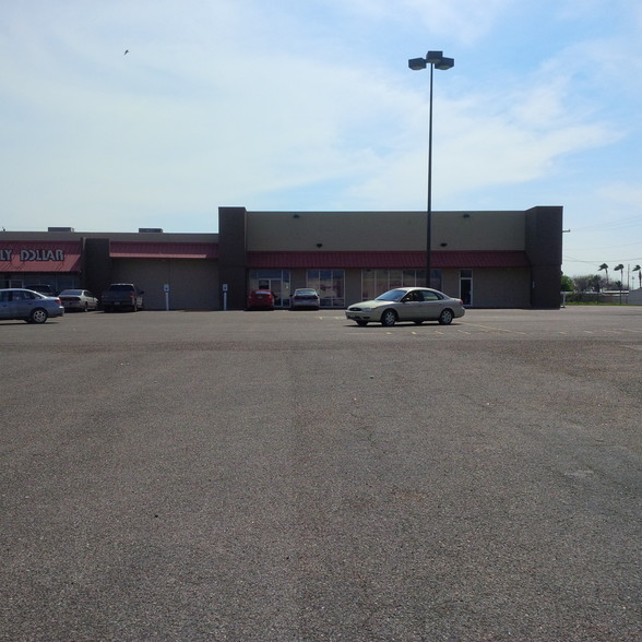 1901-1935 W Wheeler Ave, Aransas Pass, TX for lease - Building Photo - Image 3 of 5