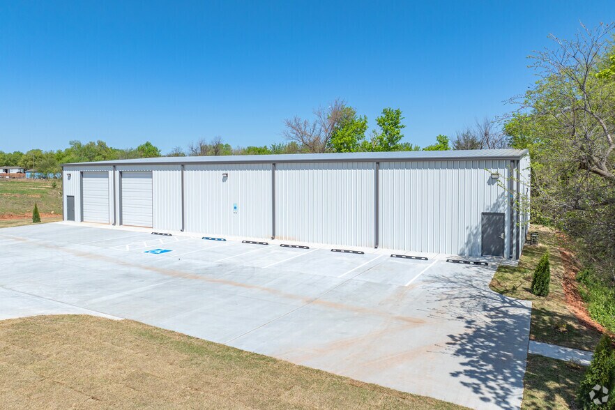 1801 SE 66th St, Oklahoma City, OK à louer - Photo du bâtiment - Image 3 de 4